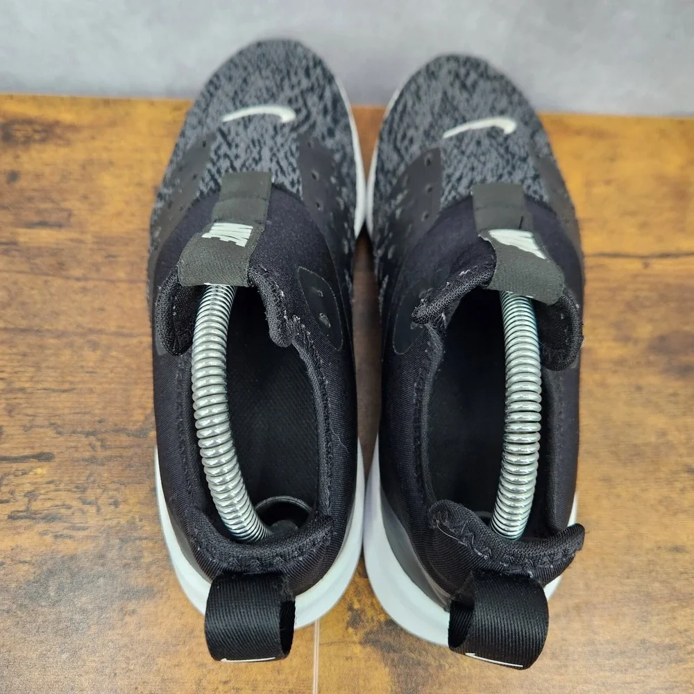 Nike Foundation Elite TR Running Shoes Womens‎ 8 Black Sneakers  AJ8154-001